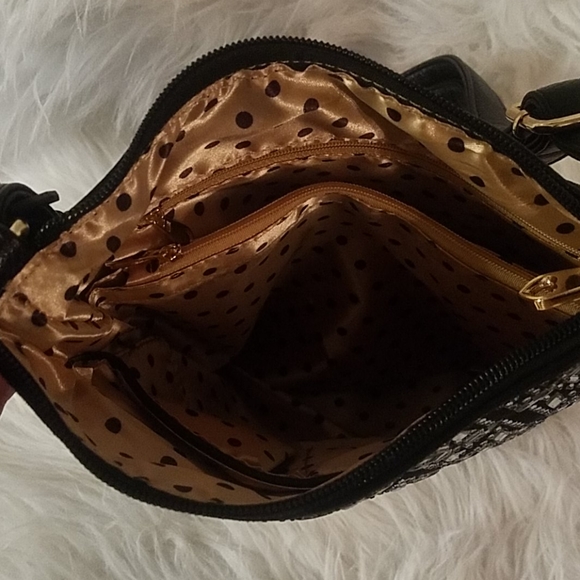 BLACK DAZZLING RHINESTONE PATTERN CROSSBODY SLING - Picture 7 of 7